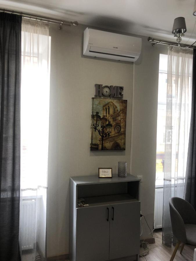 Luxury Flat In Downtown Apartment Liov Exterior foto